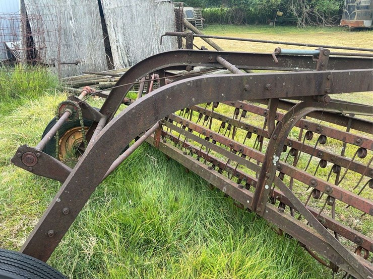 minneapolis-moline-side-delivery-hay-rake-image-23