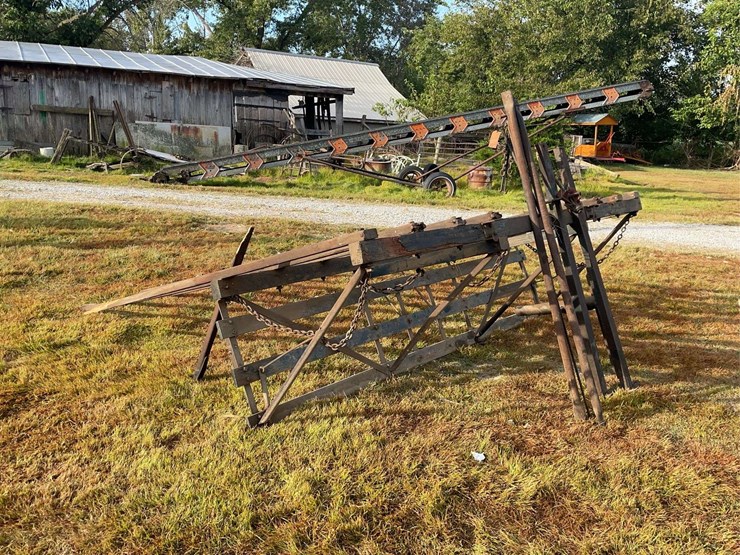 wooden-hay-loader-image-3