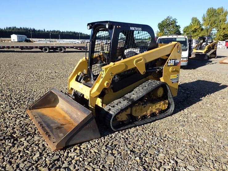 2017-caterpillar-239d-image-1