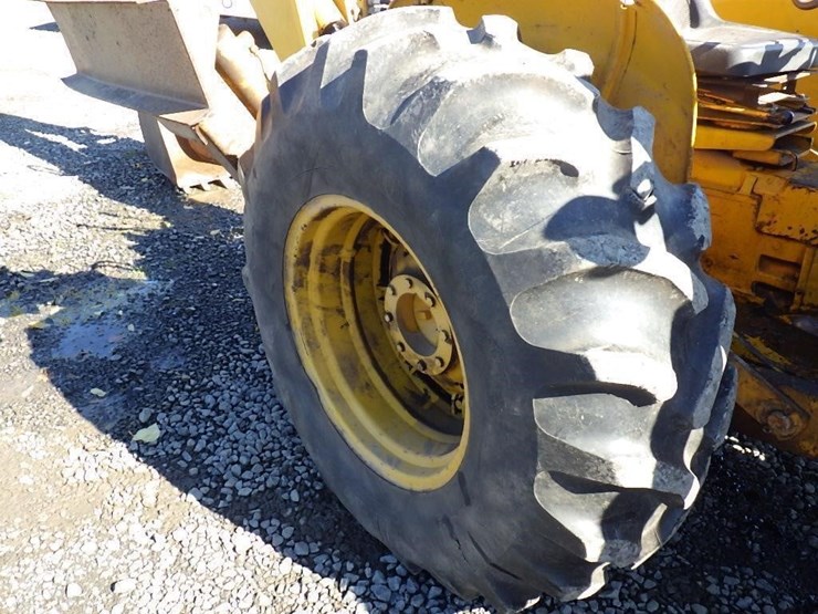 john-deere-8-image-41