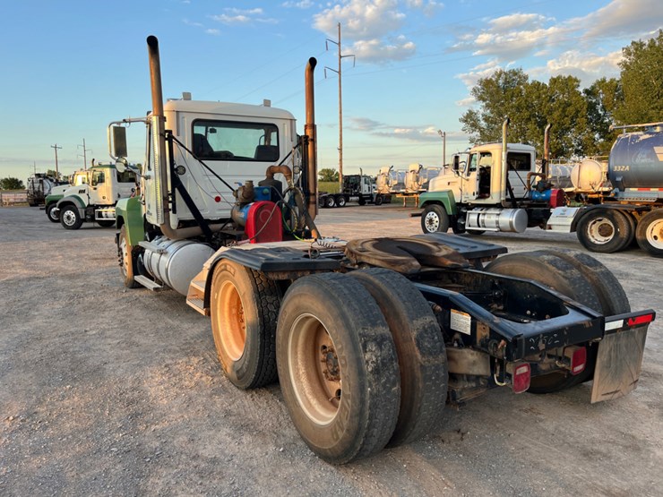 2018-mack-chu613-daycab-(inoperable)-image-7