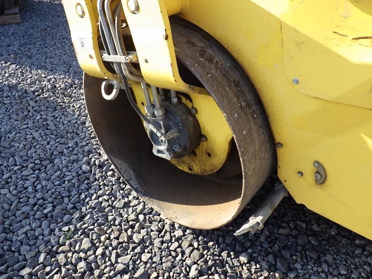bomag-bw120sl-tandem-smooth-drum-roller-image-10