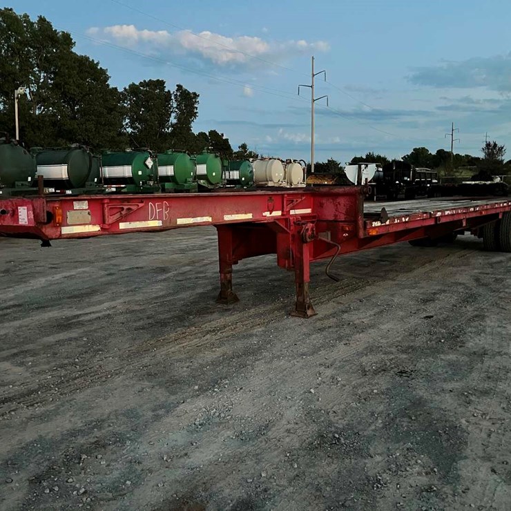 1981 AZTEC SKINNY NECK 31 FOOT FLATBED