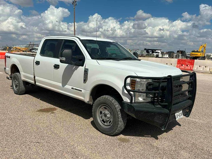 2018-ford-f350-image-2