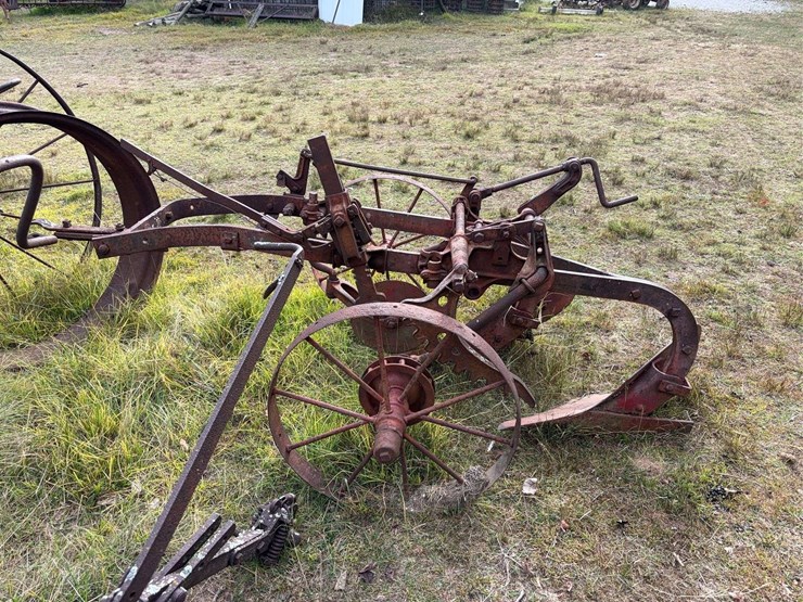 2-bottom-plow-image-3