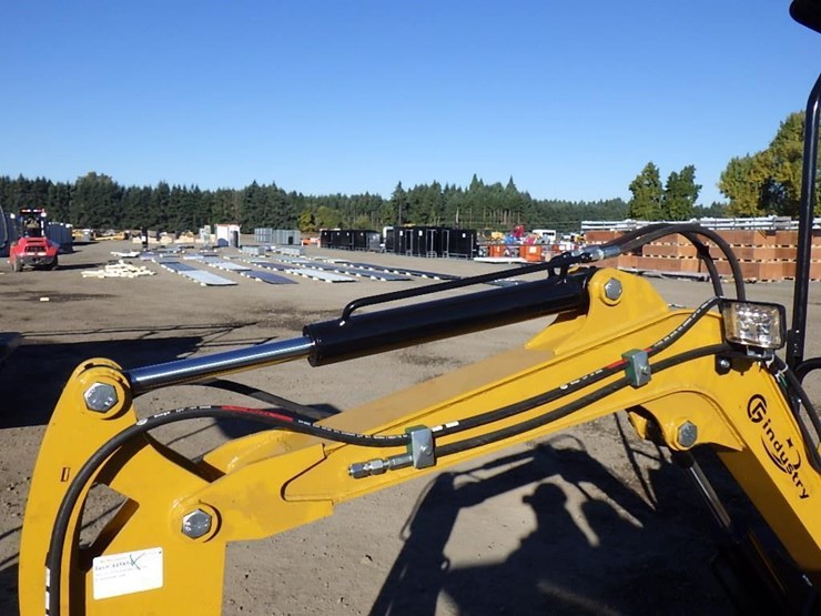 2025-cfg-h12r-hydraulic-excavator-image-7