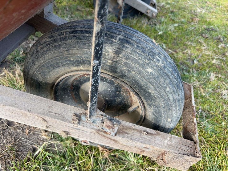 (2)-wheelbarrows-image-7