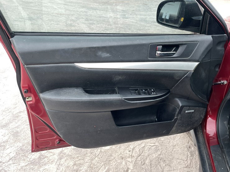 #500-•-2012-subaru-outback-(nm-title-in-delay)-image-44