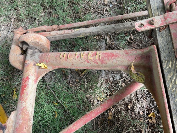 oliver-horse-drawn-sickle-mower-image-20