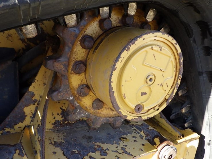 2017-caterpillar-239d-image-32