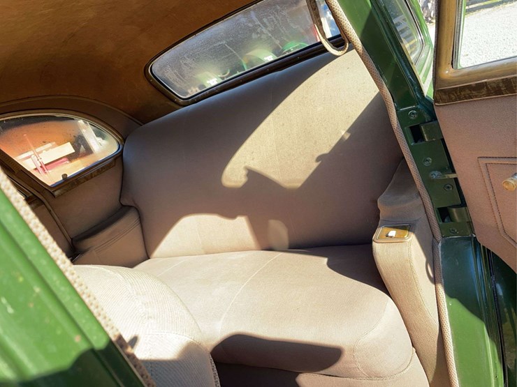 1940-buick-eight-special-image-37