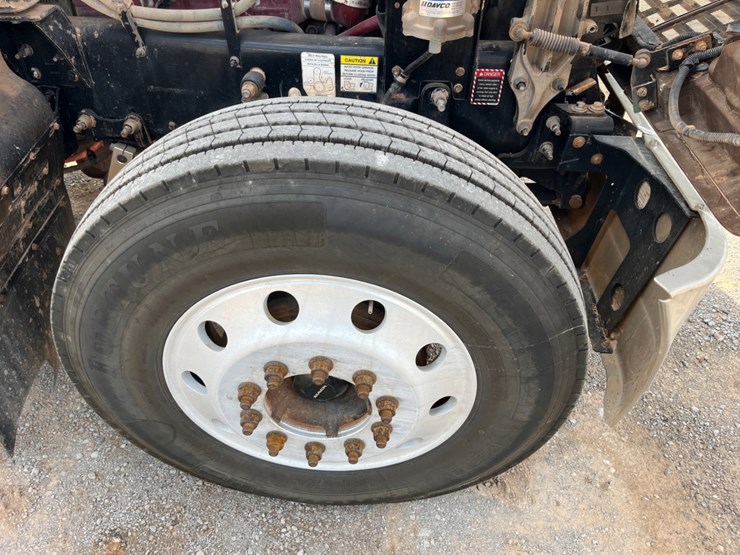 2018-mack-chu613-daycab-(inoperable)-image-11