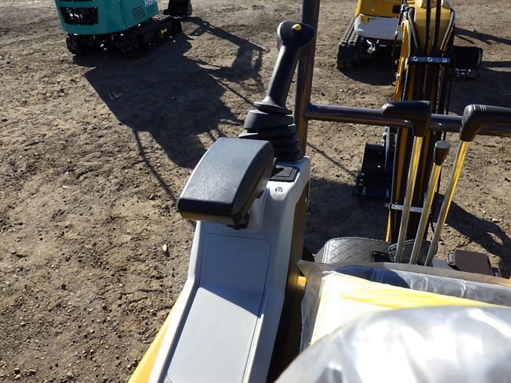 2025-cfg-mx20r-hydraulic-excavator-image-23