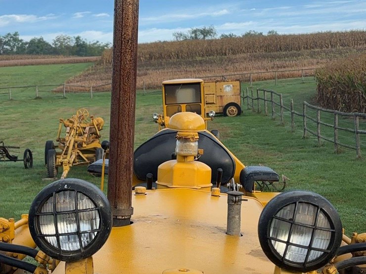 1955-caterpillar-d4-image-10