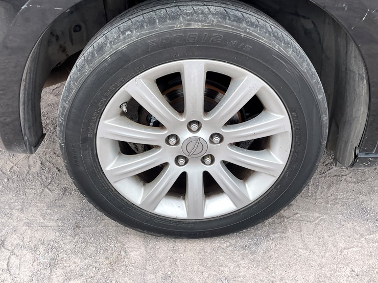 #511-•-2014-chrysler-200-(has-az-title)-image-35