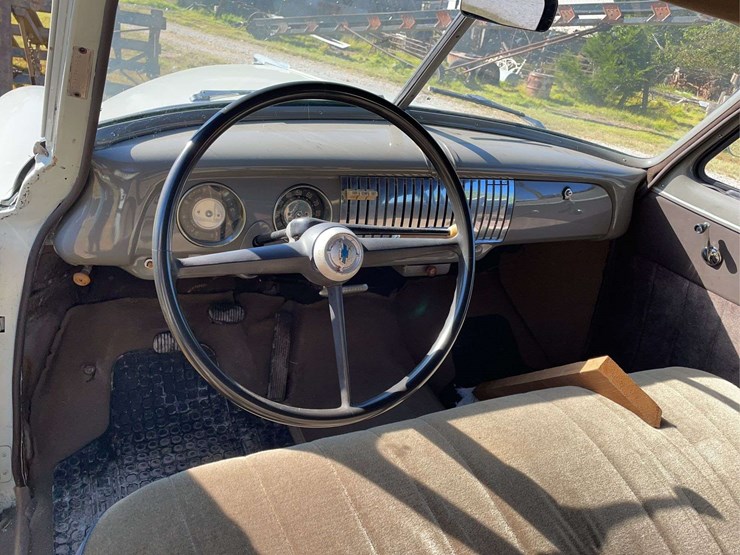 1952-chevrolet-deluxe-image-40