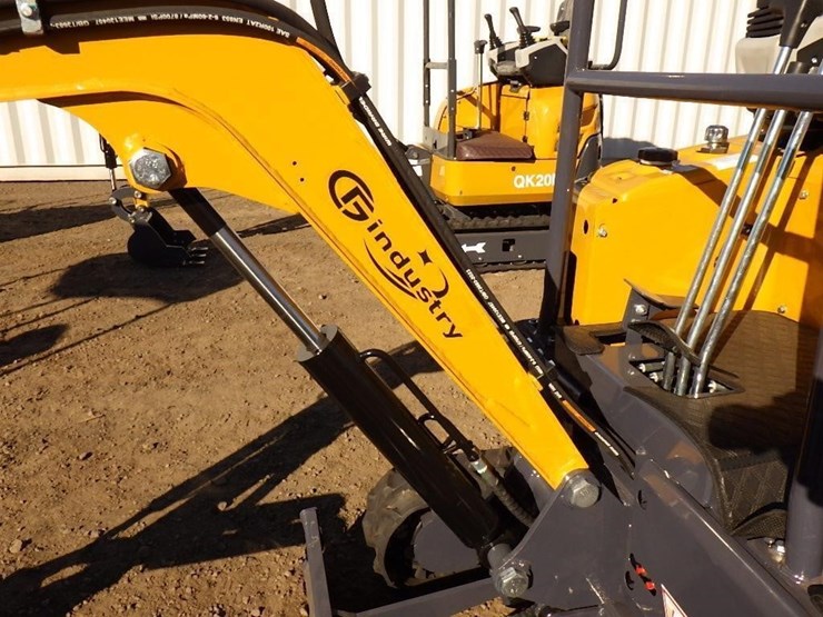 2025-cfg-mx20r-hydraulic-excavator-image-8