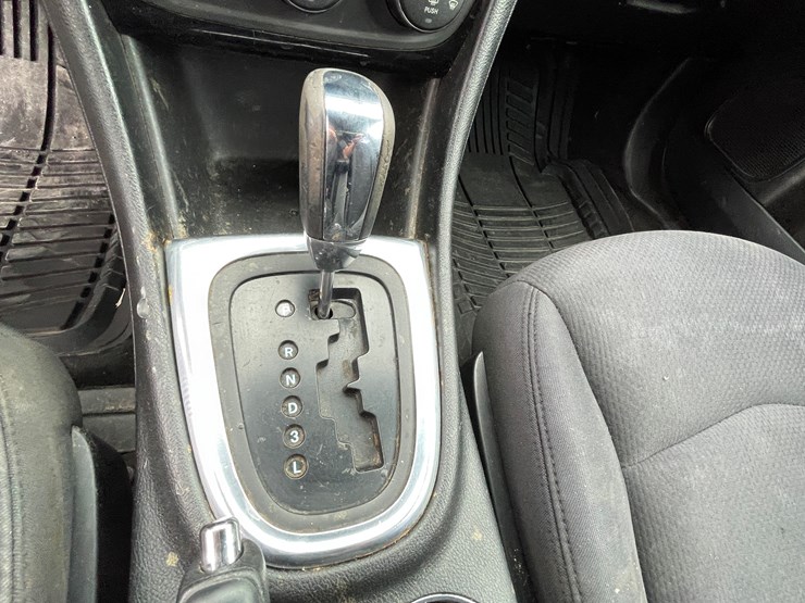 #511-•-2014-chrysler-200-(has-az-title)-image-61