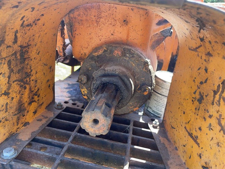 minneapolis-moline-ztu-image-48