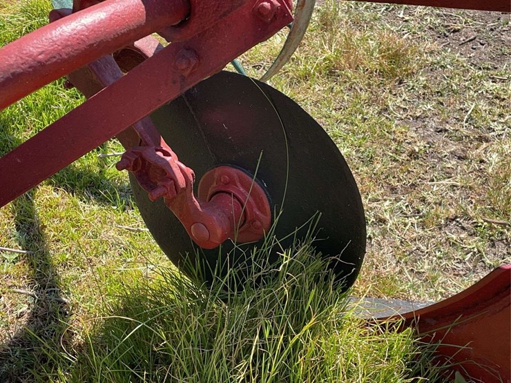 oliver-1-bottom-plow-image-16