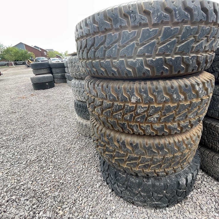 #1172 • Tires (Offsite in La Union, NM)