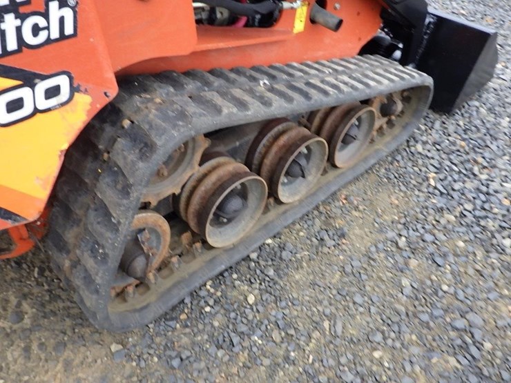 ditch-witch-sk800-image-26