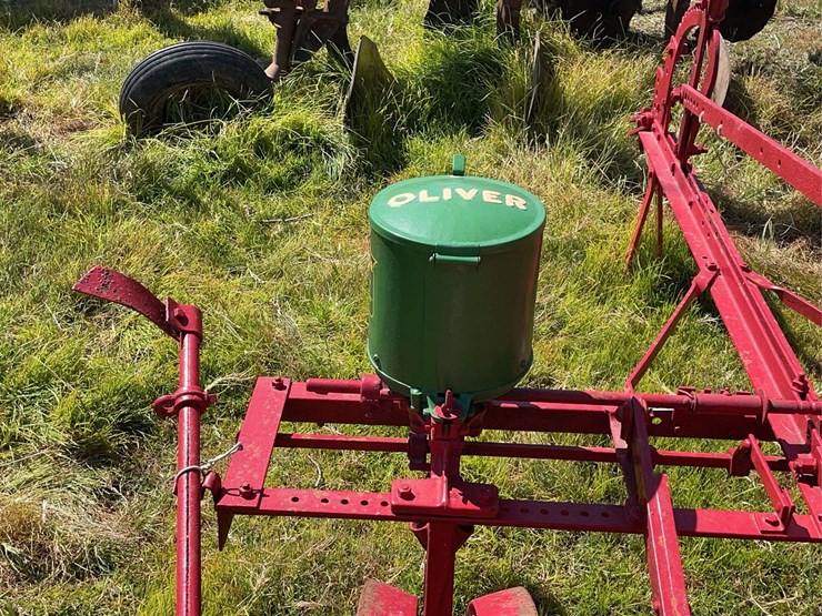 oliver-44-planter-image-18