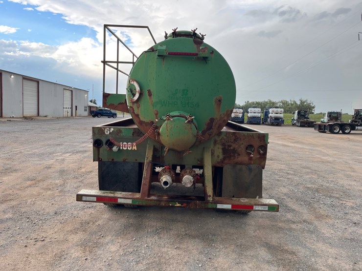 2012-chandler-130-bbl-steel-vacuum-trailer-image-6