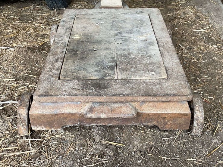 large-rolling-scale-image-10