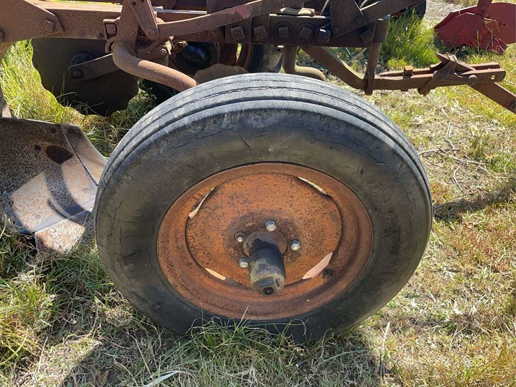 3-bottom-plow-image-26