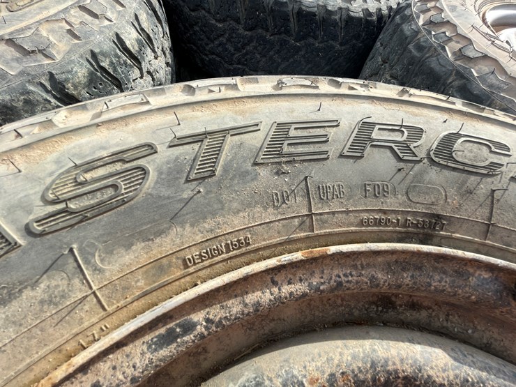 #1174-•-tires-(located-in-la-union,-nm)-image-2