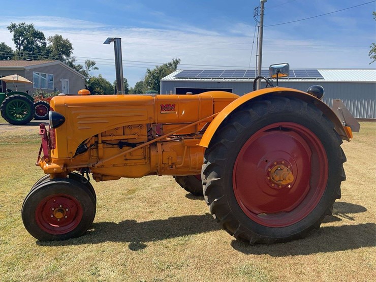 minneapolis-moline-ztu-image-3