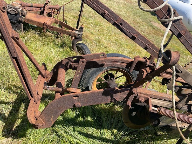 moline-2-bottom-plow-image-13