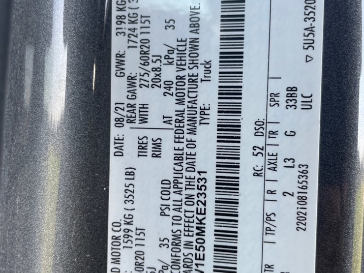 2021-ford-f150-image-12