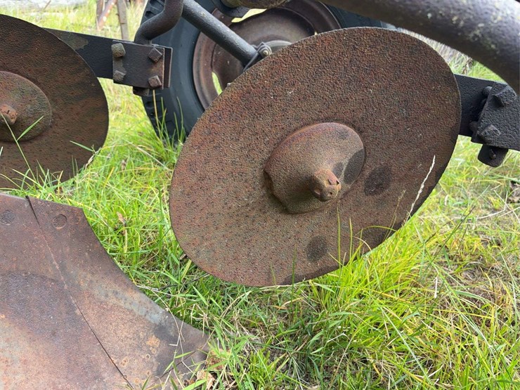 2-bottom-plow-image-10