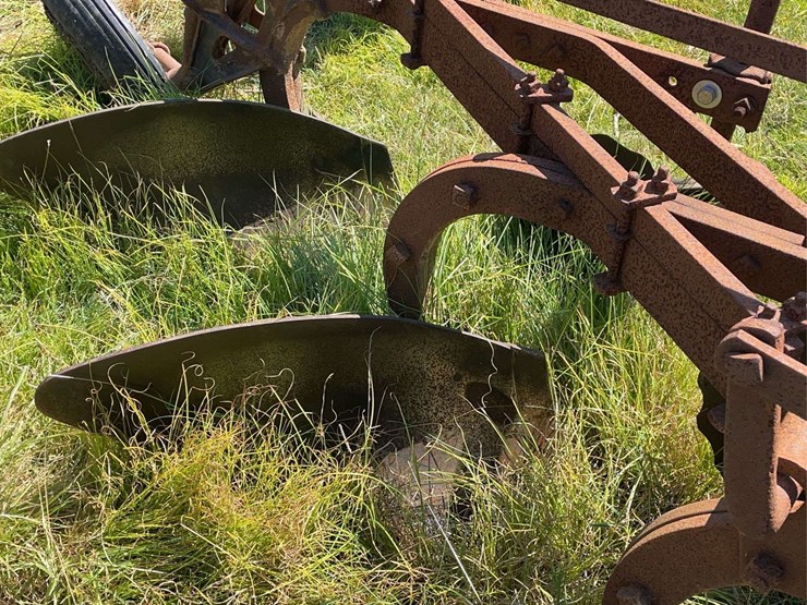 3-bottom-plow-image-23