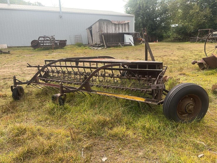 side-delivery-hay-rake-image-6