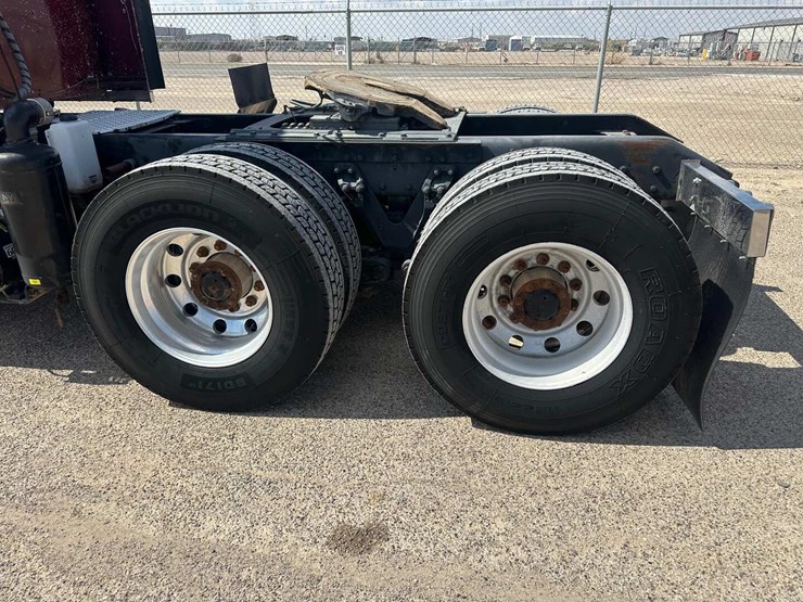 2000-kenworth-w900-image-6