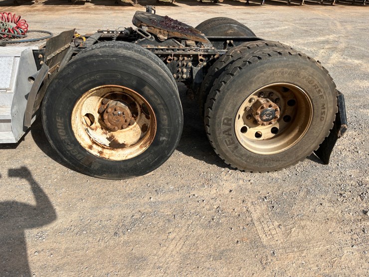 2018-mack-chu613-daycab-(inoperable)-image-13
