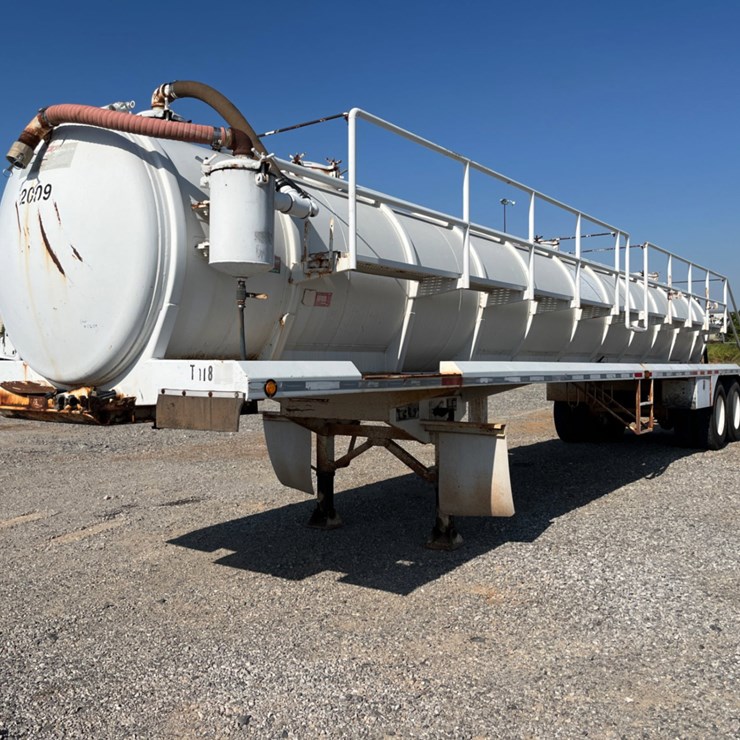 2012 GALLEGOS 130 BBL STEEL VACUUM TRAILER