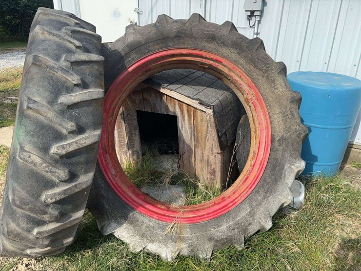 (2)-rear-tractor-tires-image-7