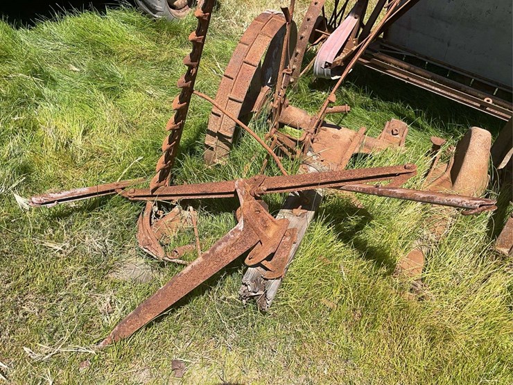 horse-drawn-sickle-mower-image-9