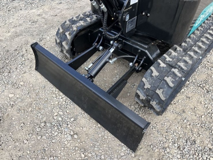 2025-cfg-qh12r-mini-hydraulic-excavator-image-10