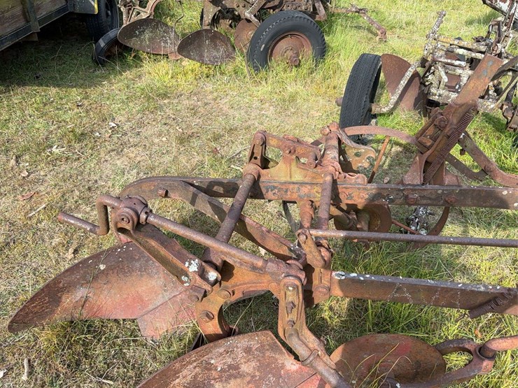 2-bottom-plow-image-13