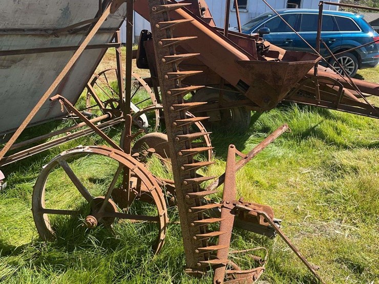 horse-drawn-sickle-mower-image-6