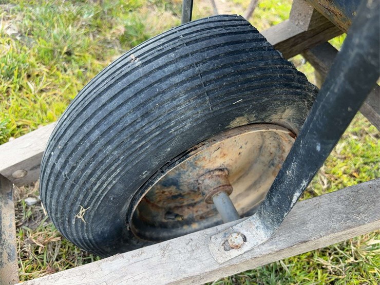 (2)-wheelbarrows-image-12