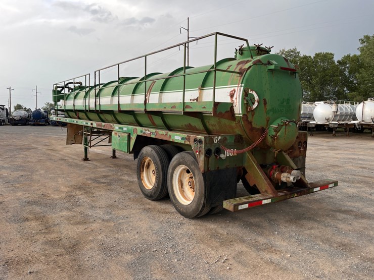 2012-chandler-130-bbl-steel-vacuum-trailer-image-7