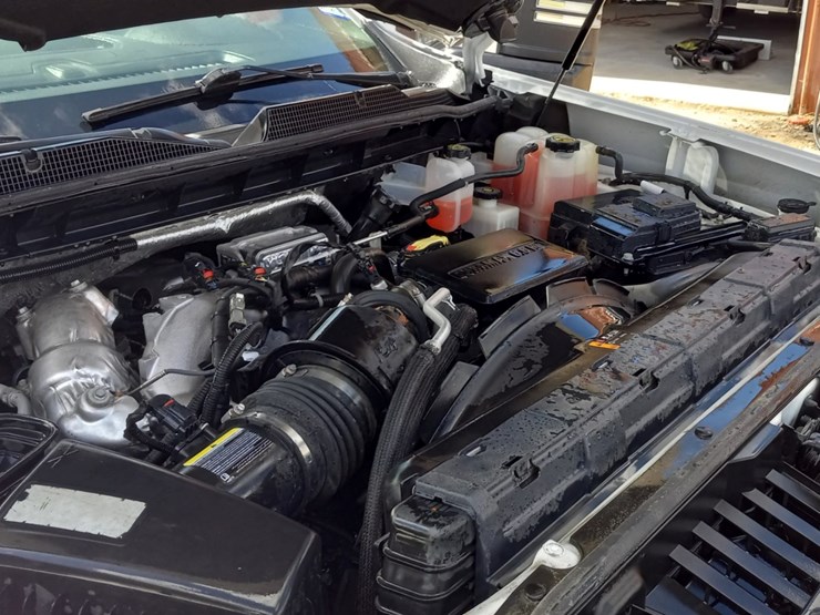 2021-chevrolet-silverado-2500hd-image-11
