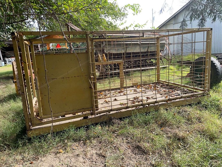 livestock-carrier-image-5