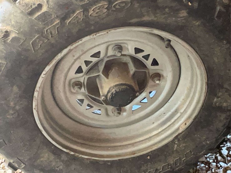 polaris-330-four-wheeler-image-12